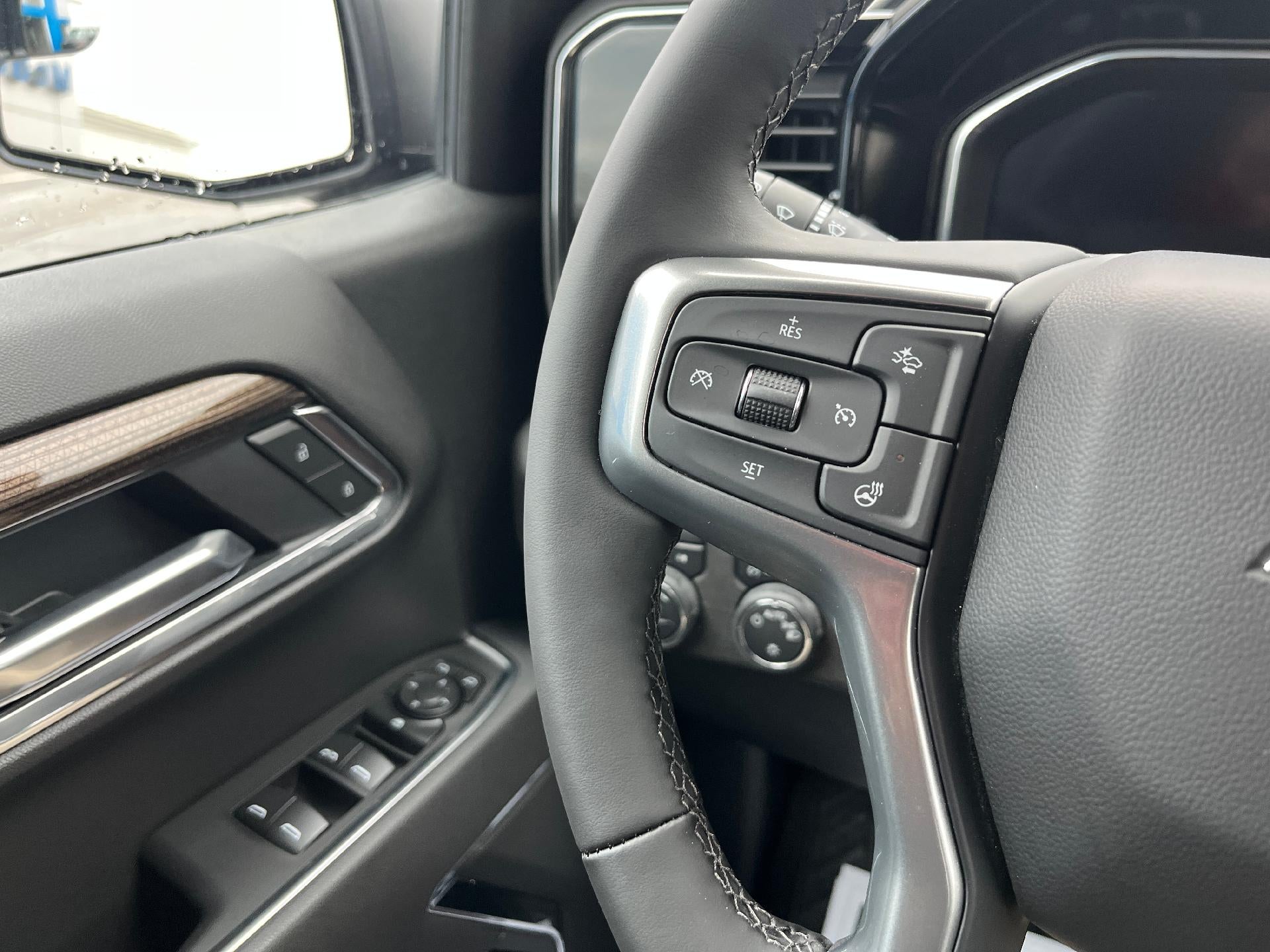 2025 Chevrolet Silverado 1500 LT (2FL)