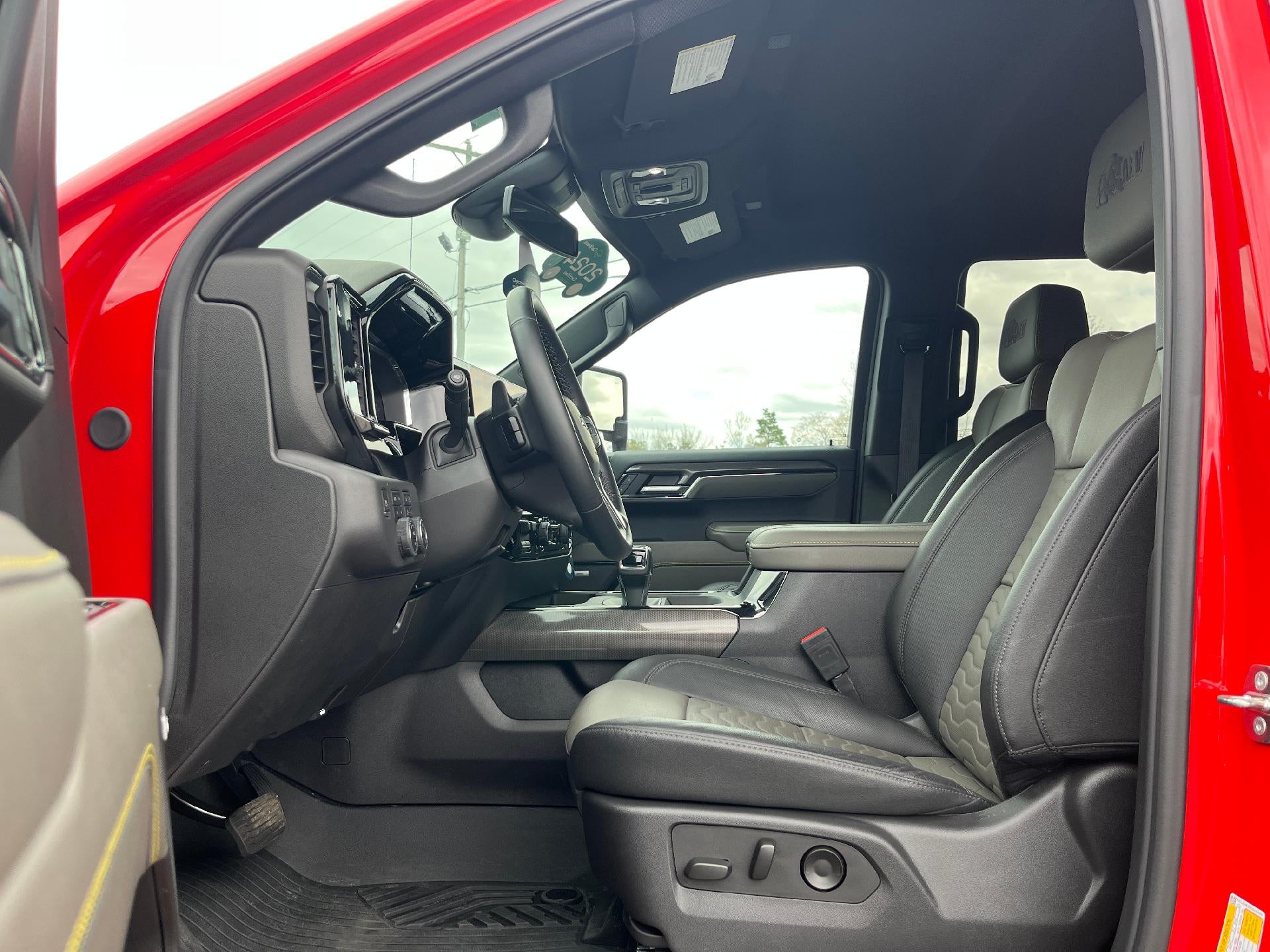 2024 Chevrolet Silverado 1500 ZR2