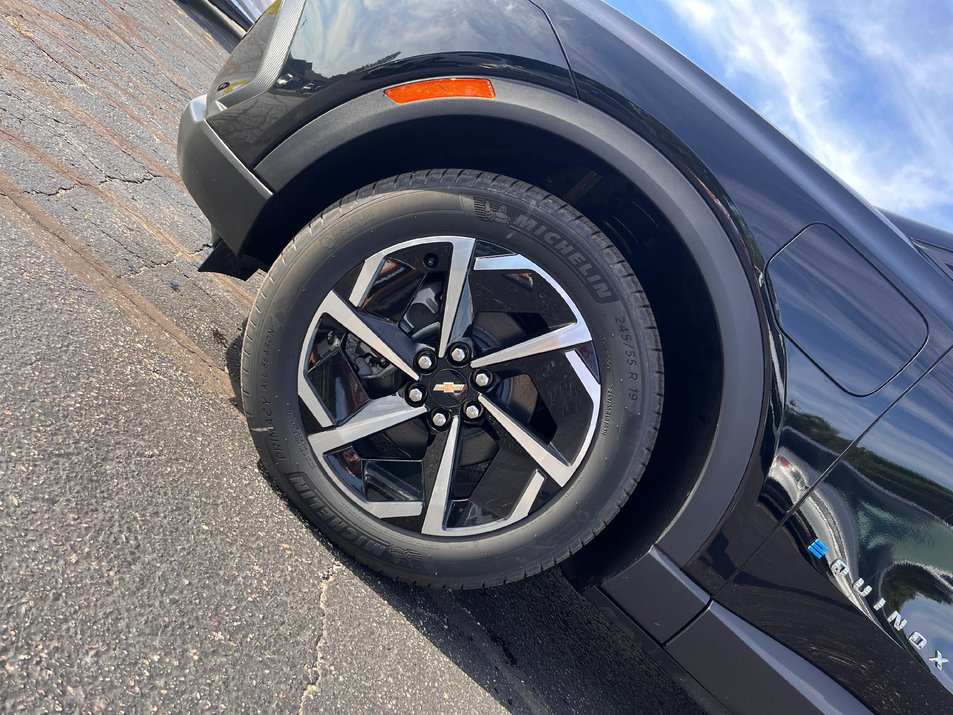 2025 Chevrolet Equinox EV LT