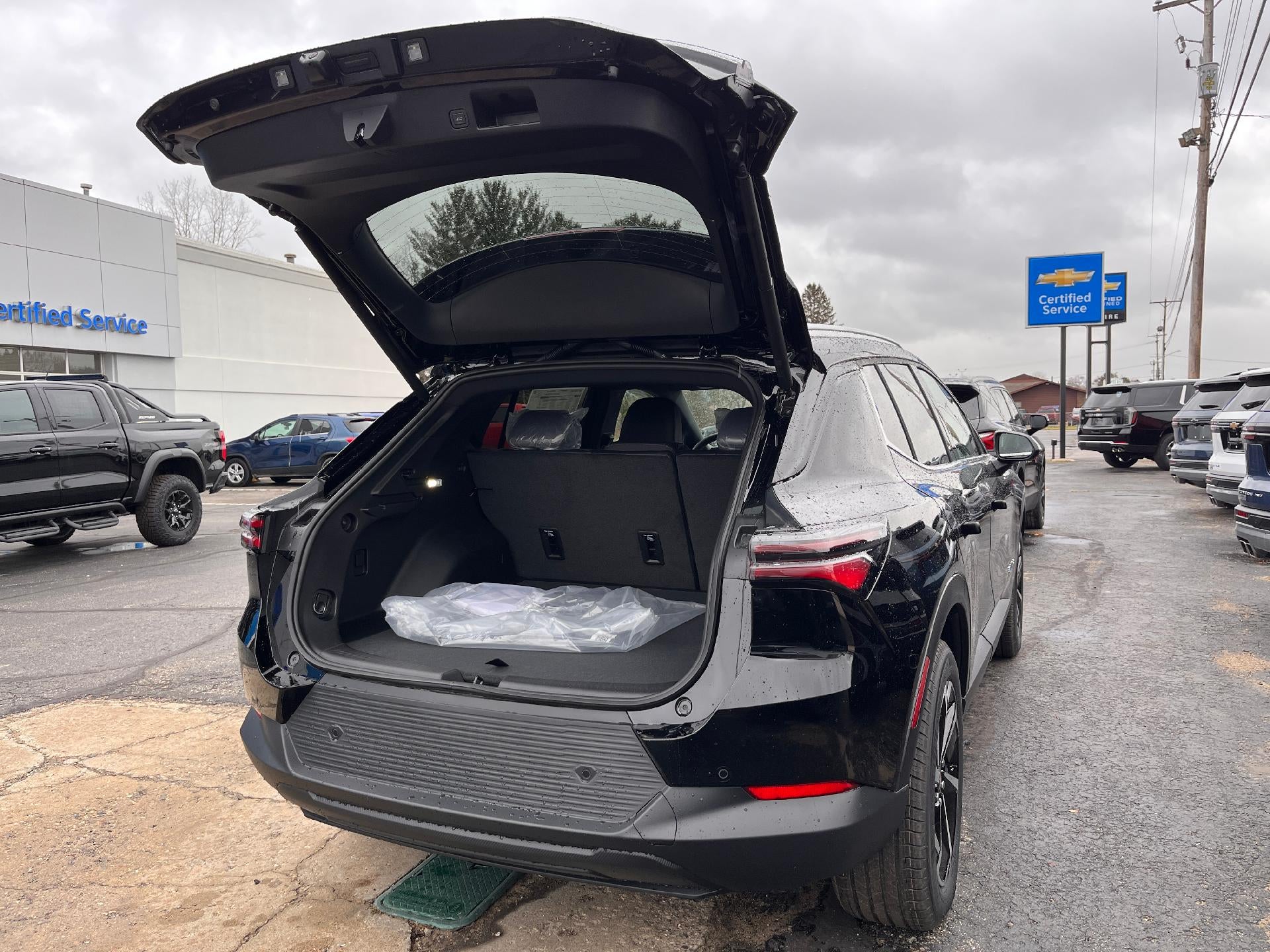 2026 Chevrolet Equinox EV LT