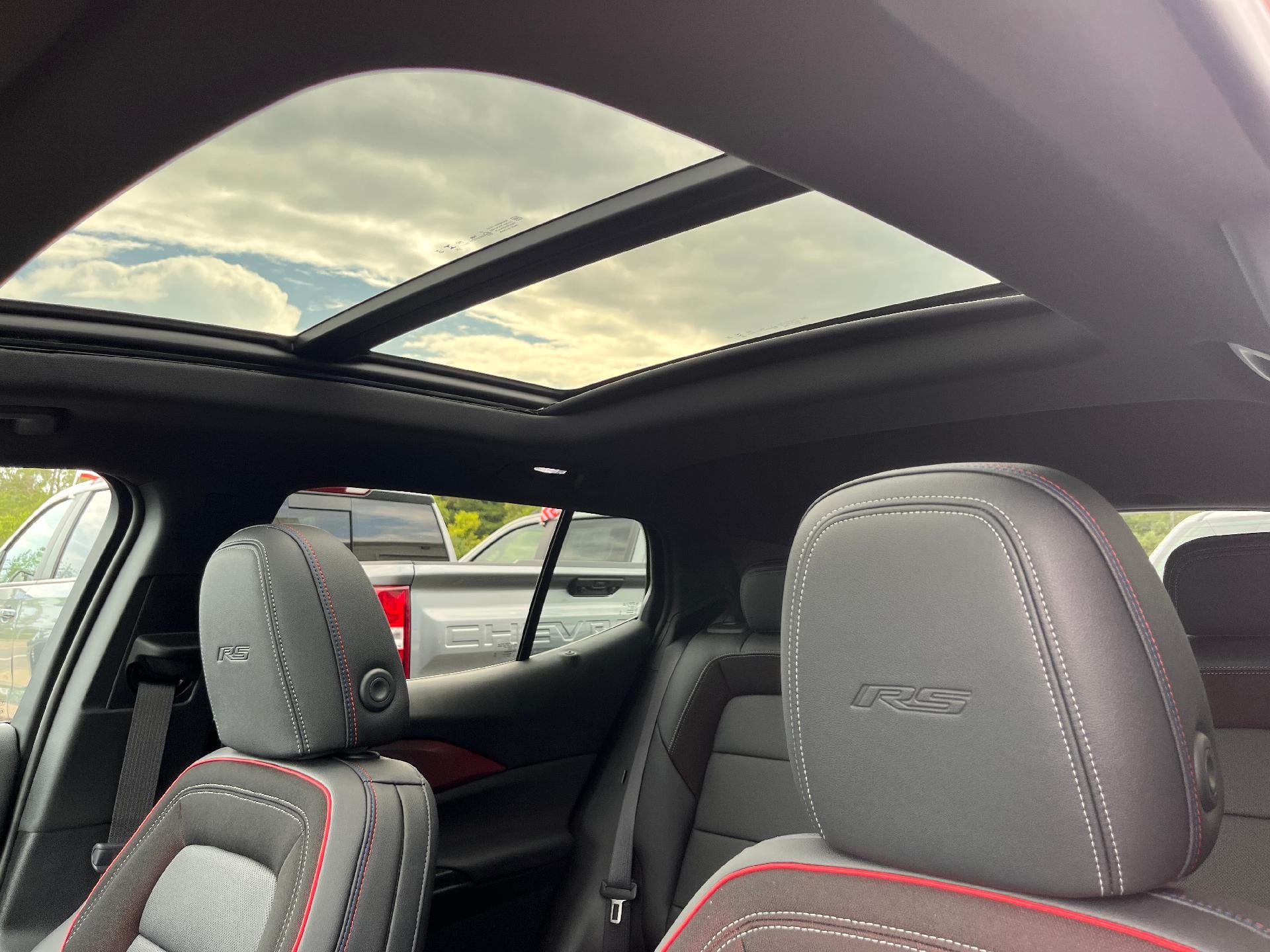 2025 Chevrolet Equinox EV RS