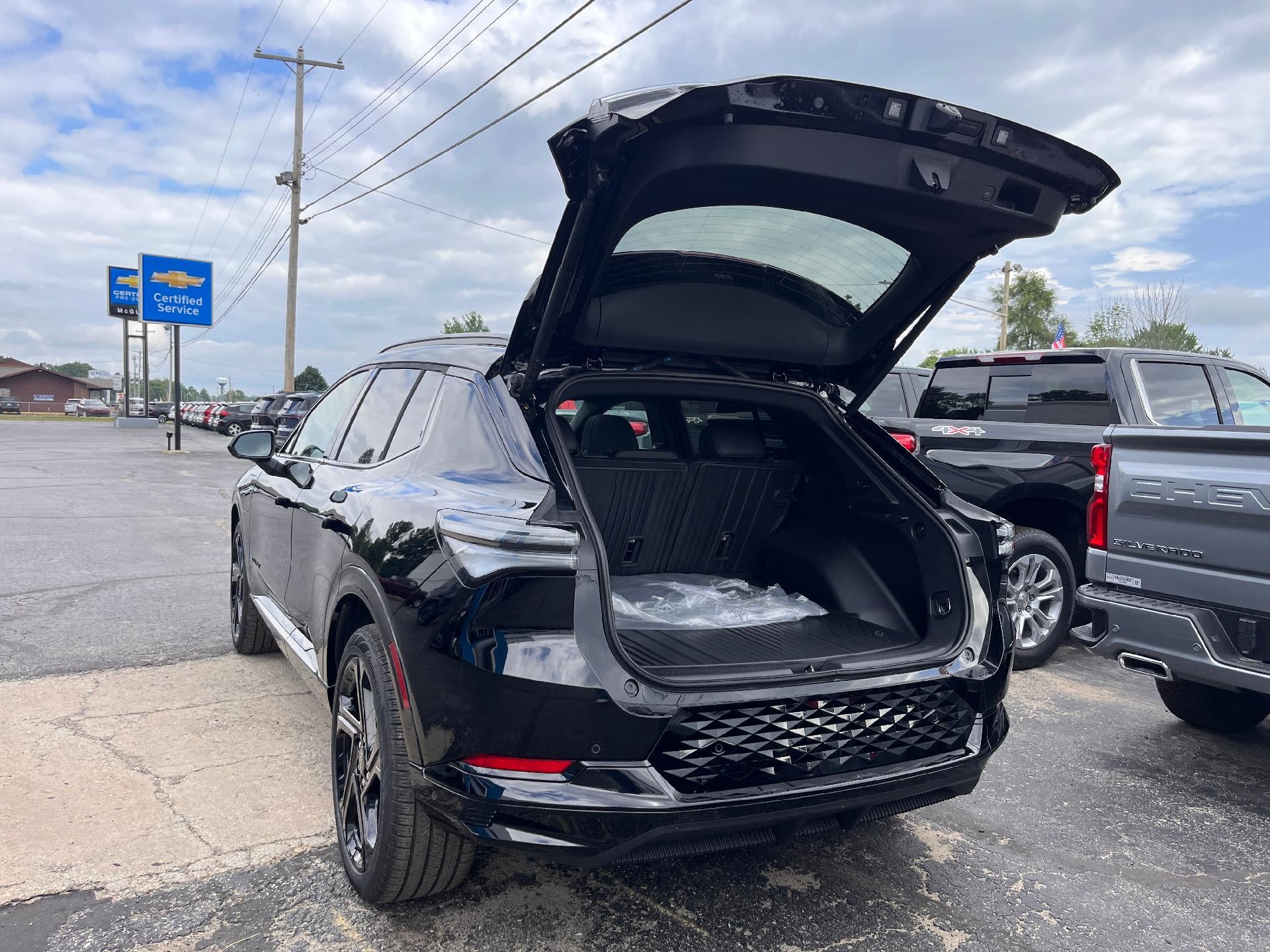 2025 Chevrolet Equinox EV RS