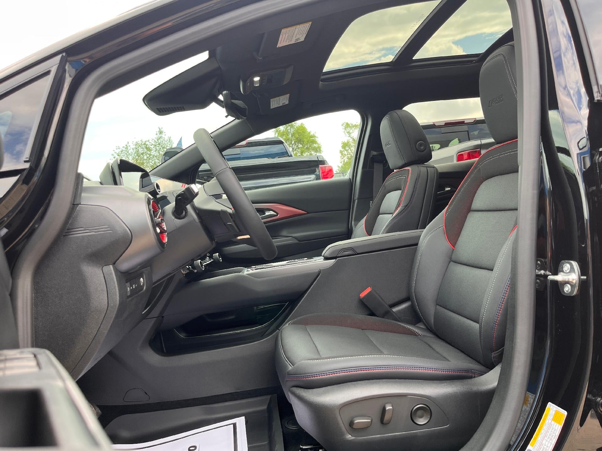 2025 Chevrolet Equinox EV RS