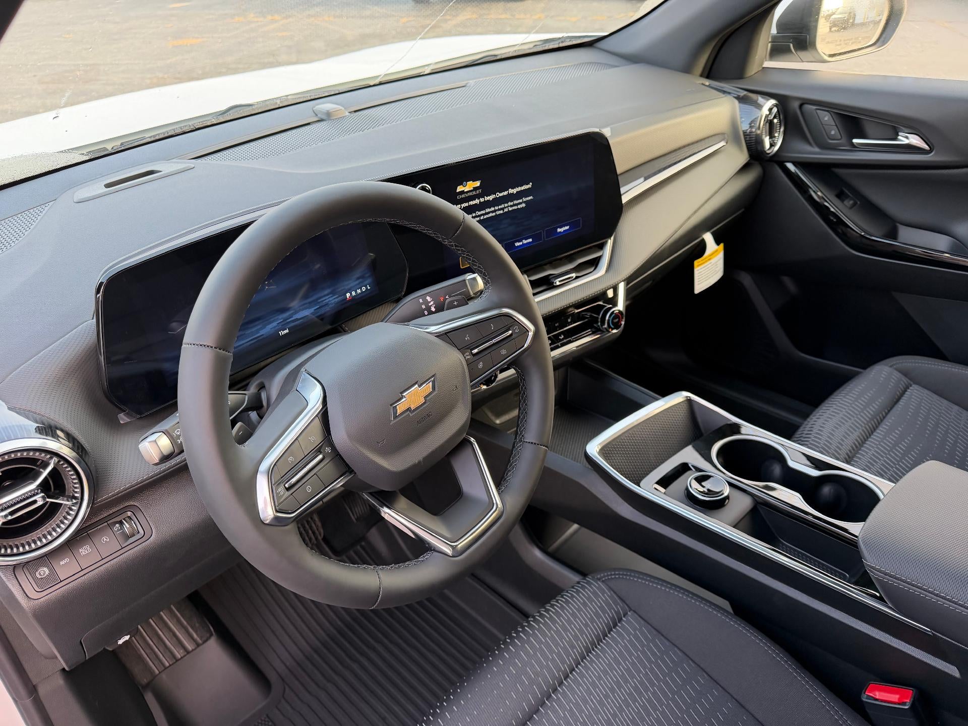 2027 Chevrolet Equinox LT - Photo 13