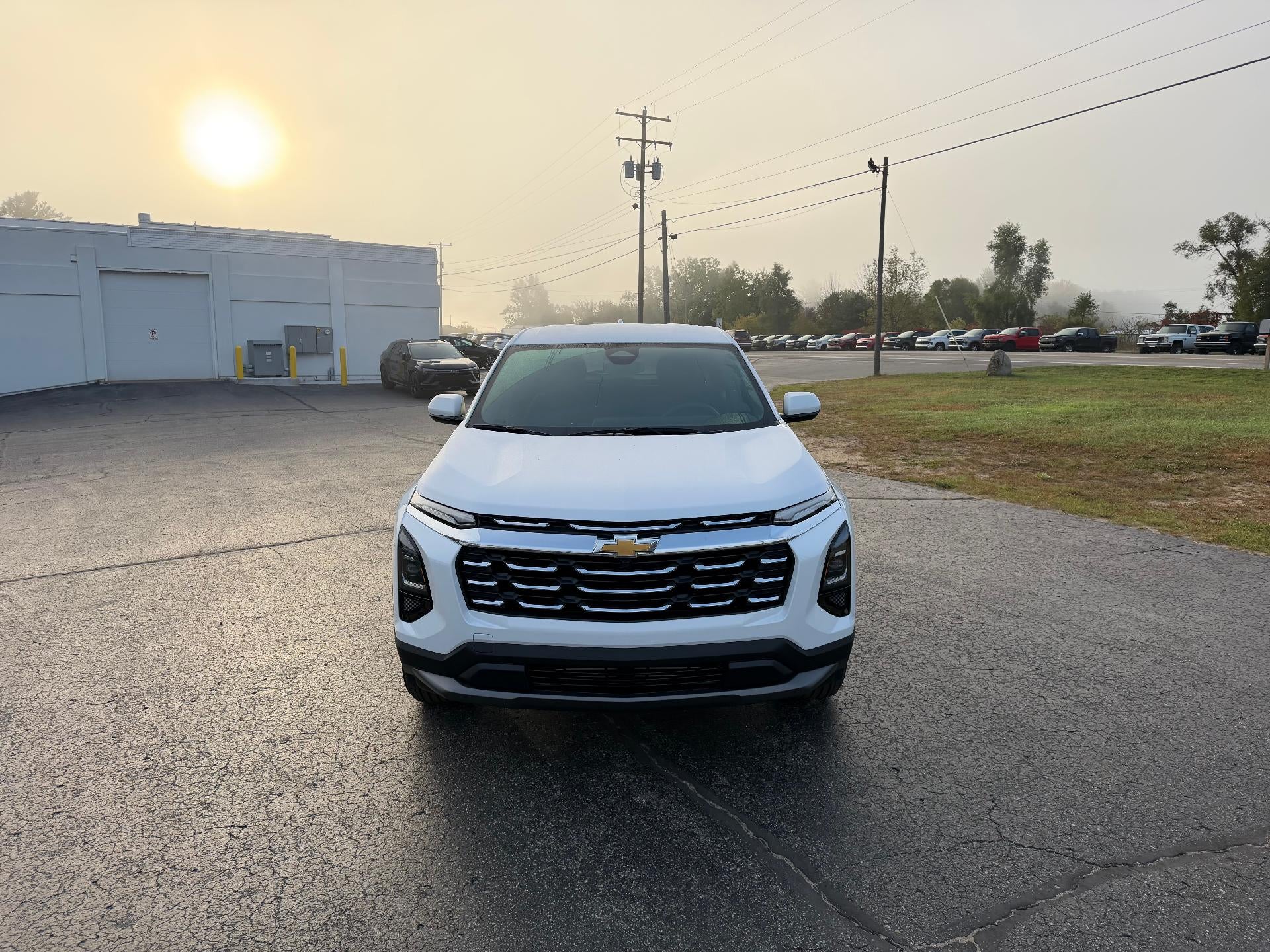 2027 Chevrolet Equinox LT - Photo 2