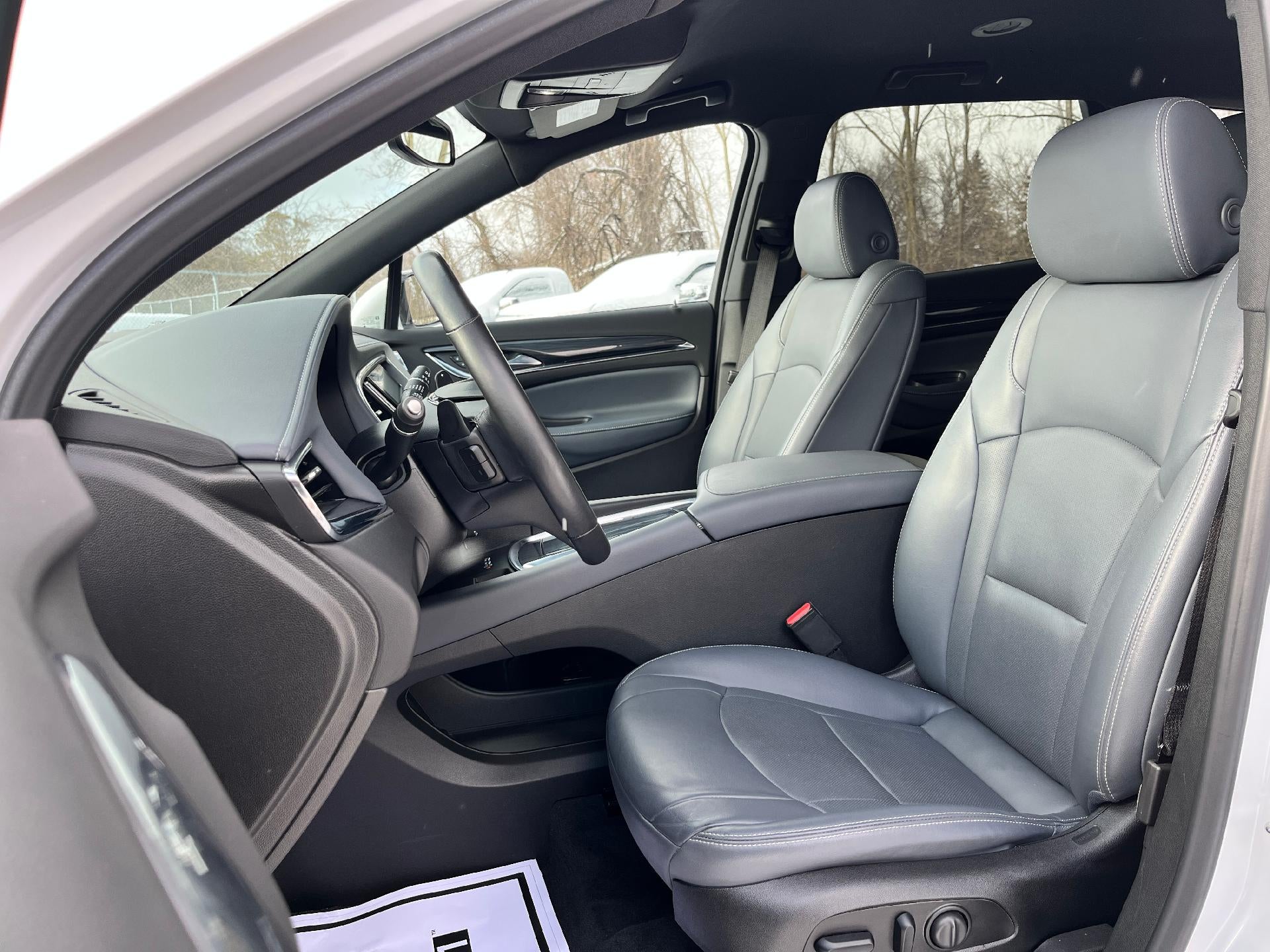 2022 Buick Enclave Essence