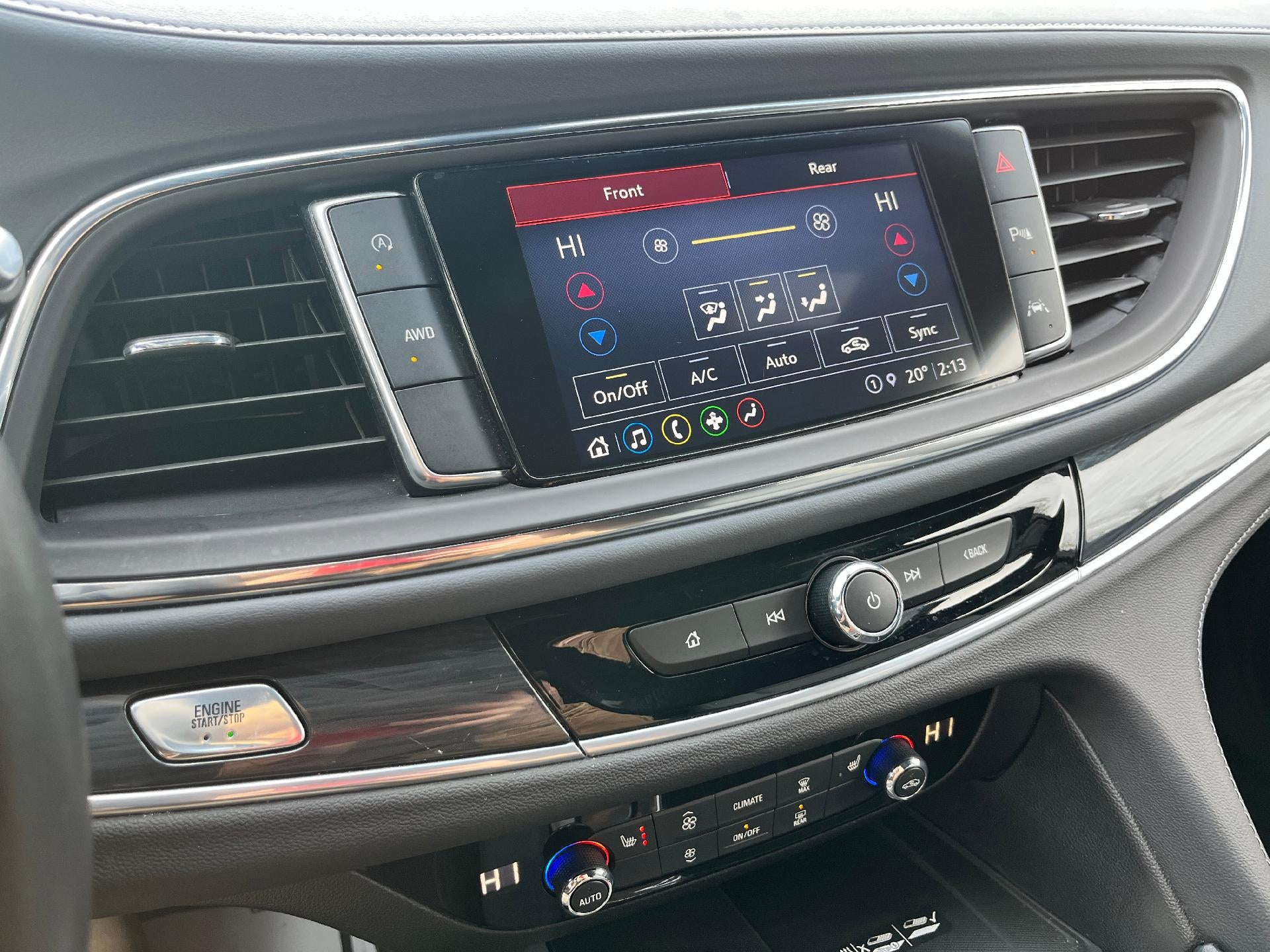 2022 Buick Enclave Essence