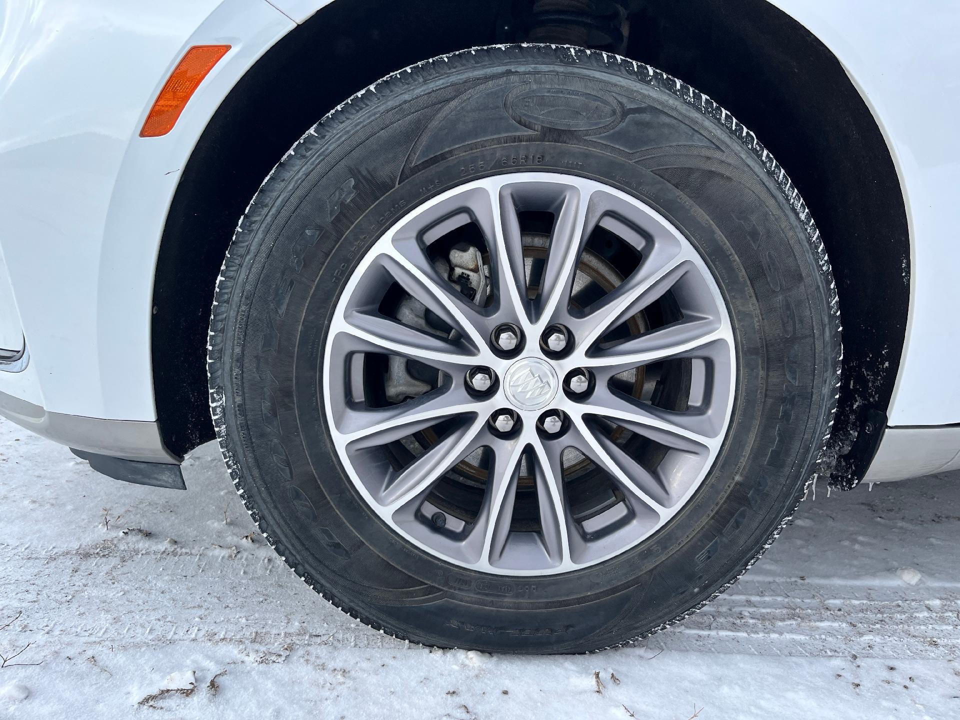 2022 Buick Enclave Essence