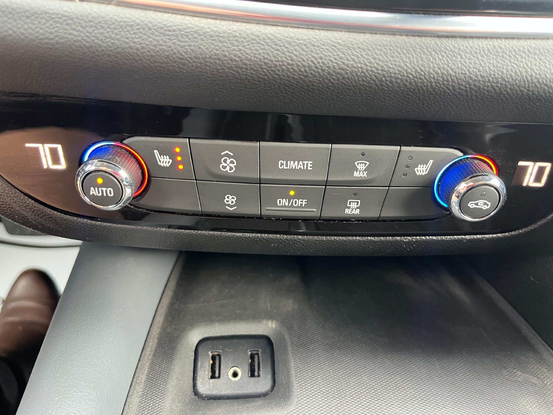 2019 Buick Enclave Essence