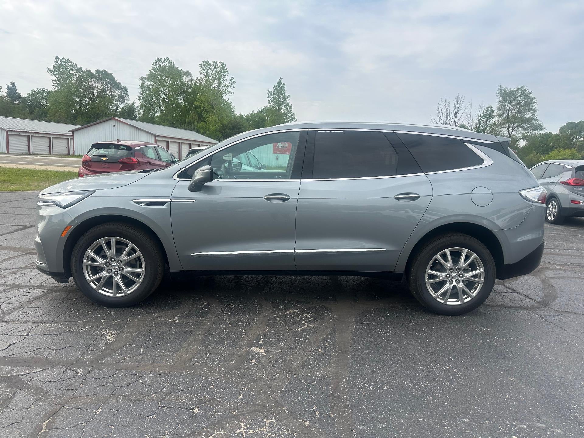 2024 Buick Enclave Essence