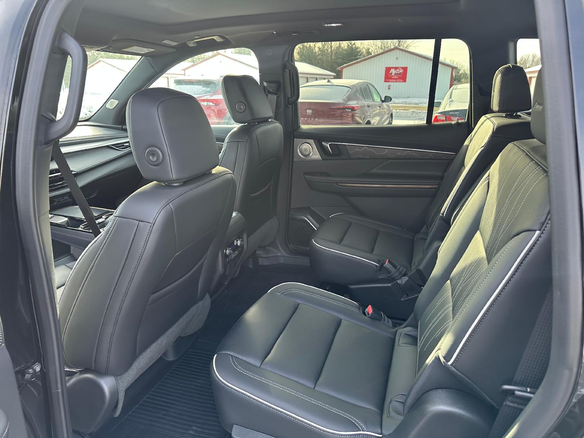 2025 Buick Enclave Avenir